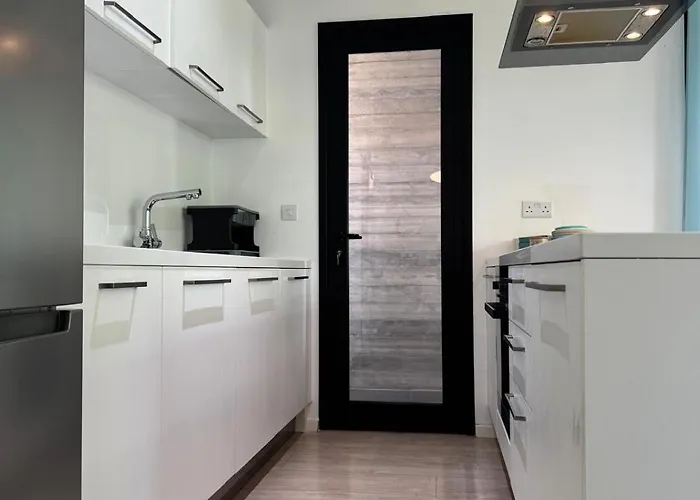 The Qube 2 Bedroom Premium * Lemesos